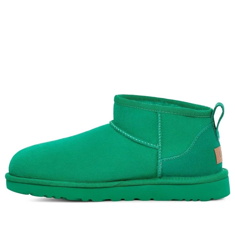 NWT UGG Classic Ultra Mini Bright Emerald Green Boots Size 8 or 39